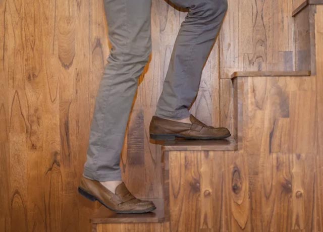 Wood Stairs Refinishing Wood Stairs Refinishing